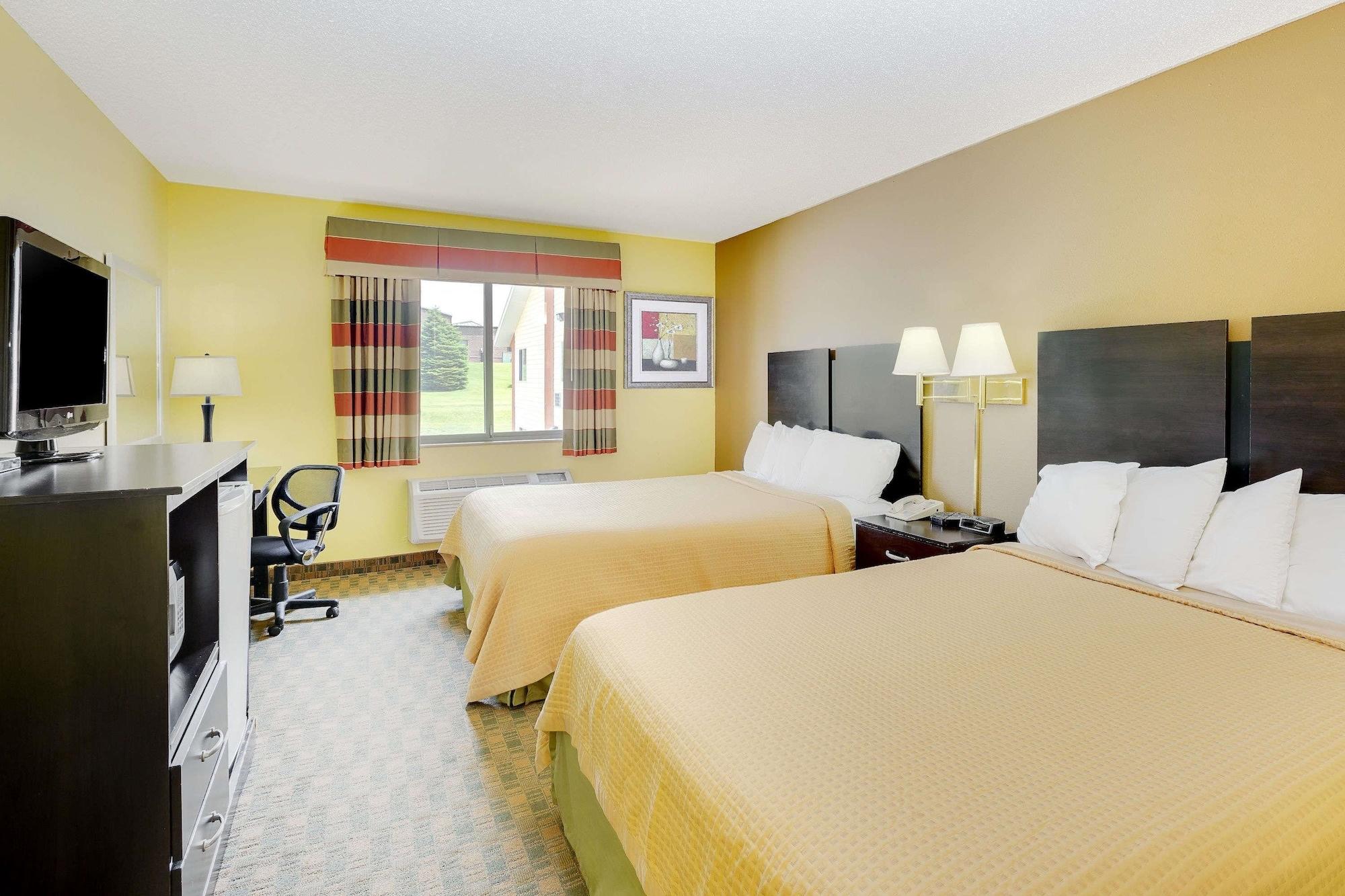 Econo Lodge Inn & Suites Yankton Eksteriør bilde