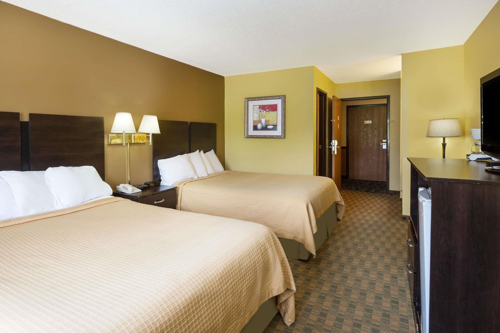 Econo Lodge Inn & Suites Yankton Eksteriør bilde